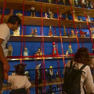 Txotxongiloak familian / Marionetas en familia